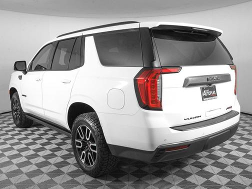 Summit White 2023 GMC Yukon 4WD AT4