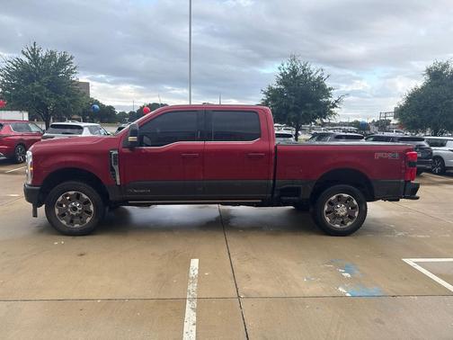 Rapid Red Metallic Tinted Clearcoat 2024 Ford F-250 King Ranch
