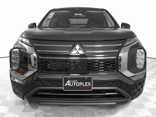 Black Diamond 2026 Mitsubishi Outlander ES S-AWC