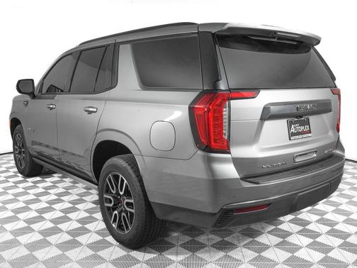 Sterling Metallic 2023 GMC Yukon 4WD AT4