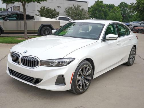 Mineral White Metallic 2025 BMW 330 xDrive