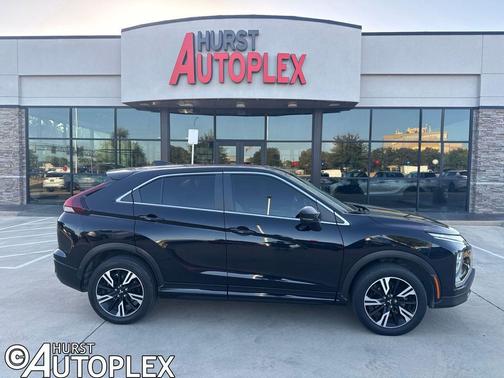 Labrador Black Pearl 2023 Mitsubishi Eclipse Cross SEL