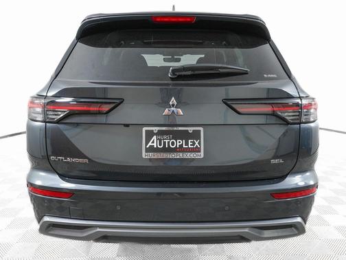 Graphite Gray 2026 Mitsubishi Outlander SEL S-AWC