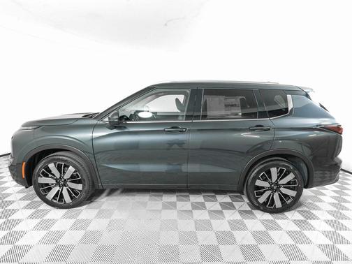 Graphite Gray 2026 Mitsubishi Outlander SEL S-AWC