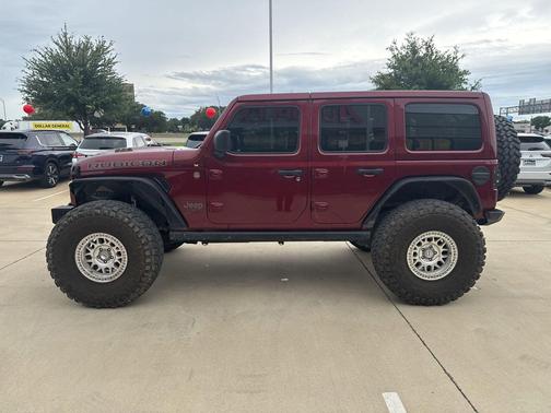 Snazzberry Pearlcoat 2022 Jeep Wrangler Unlimited Rubicon 392