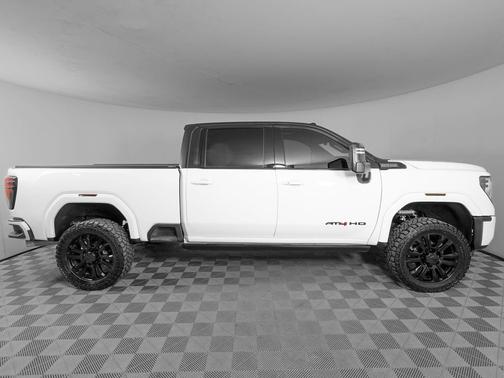 Summit White 2026 GMC Sierra 2500 AT4