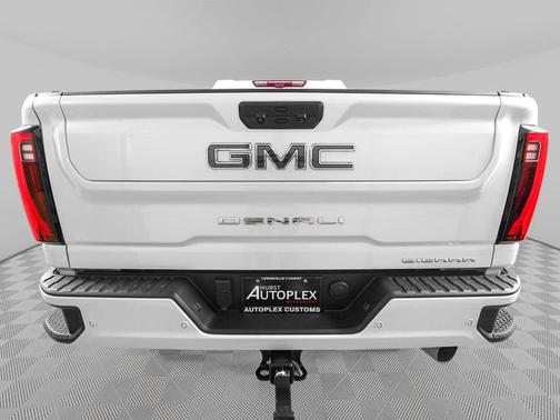 White Frost Tricoat 2025 GMC Sierra 2500 Denali Ultimate