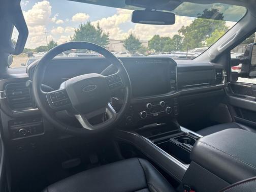 Glacier Gray Metallic Tri-Coat 2024 Ford F-250 Lariat