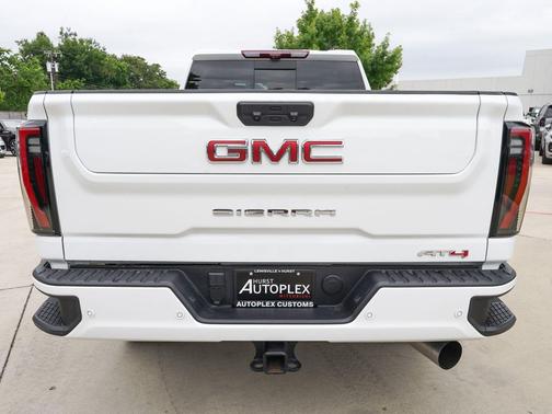 Summit White 2025 GMC Sierra 2500 AT4