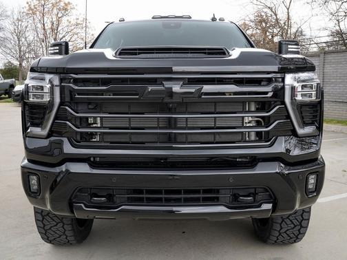 Black 2026 Chevrolet Silverado 3500 High Country