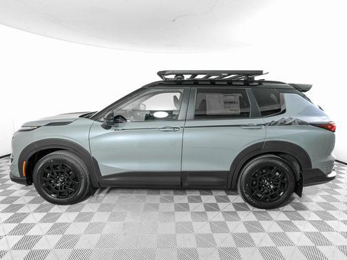 Moonstone Gray Metallic W/ Black Roof 2026 Mitsubishi Outlander Trail Edition S-AWC