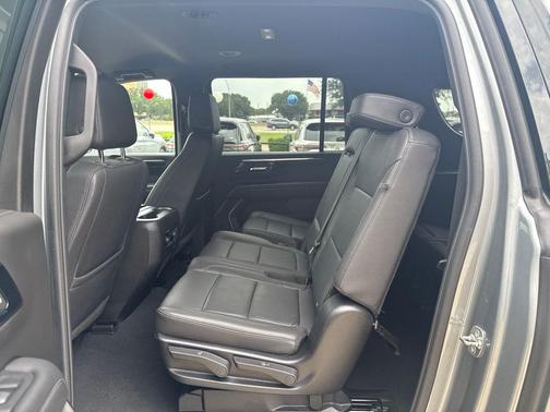 Sterling Gray Metallic 2025 Chevrolet Suburban 4WD Z71