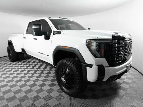 Summit White 2025 GMC Sierra 3500 Denali