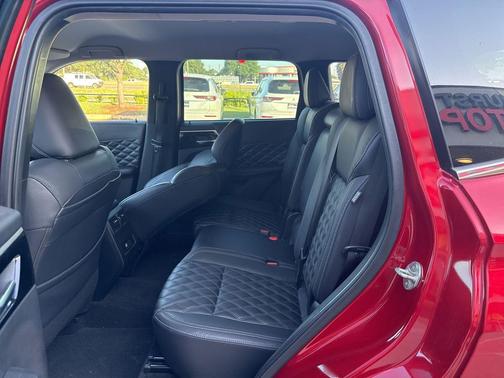 Red Diamond 2022 Mitsubishi Outlander SEL