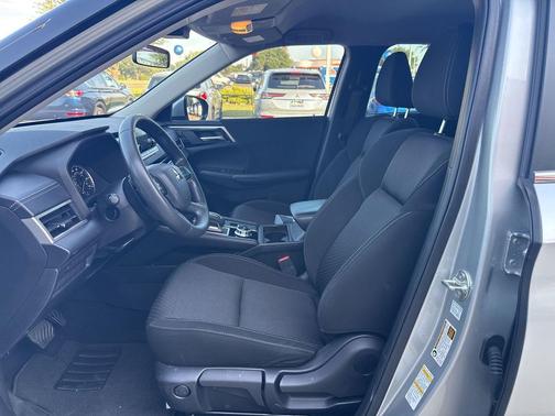 Silver Alloy 2023 Mitsubishi Outlander ES S-AWC