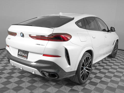 Mineral White Metallic 2025 BMW X6 xDrive40i