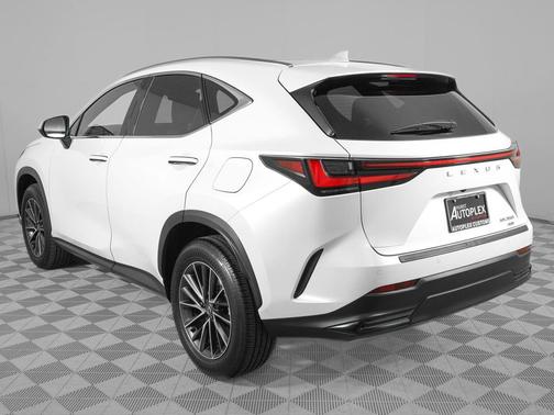 Eminent White Pearl 2025 Lexus NX 350 Luxury