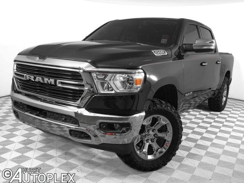 Diamond Black Crystal Pearlcoat 2019 RAM 1500 Big Horn