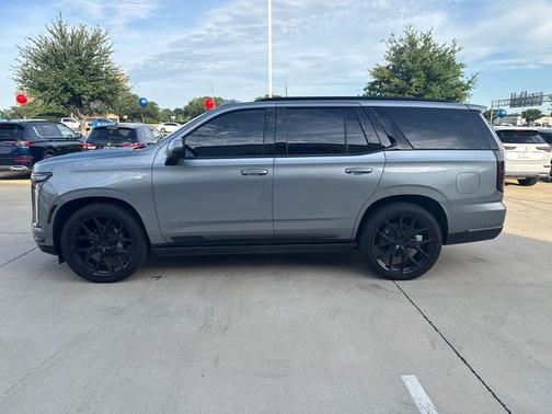 Argent Silver Metallic 2025 Cadillac Escalade Sport