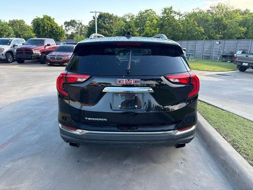 Ebony Twilight Metallic 2020 GMC Terrain SLT