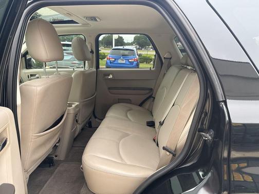 Black 2008 Mercury Mariner Premier