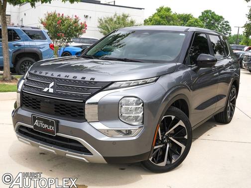 Mercury Gray Metallic 2024 Mitsubishi Outlander SE