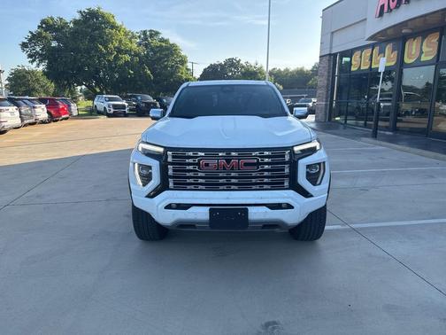 Summit White 2023 GMC Canyon Denali