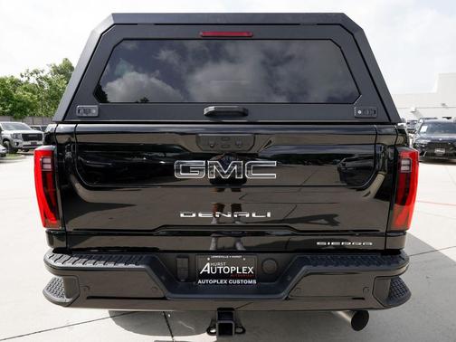 Onyx Black 2026 GMC Sierra 2500 Denali Ultimate