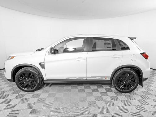 White Diamond 2026 Mitsubishi Outlander Ralliart