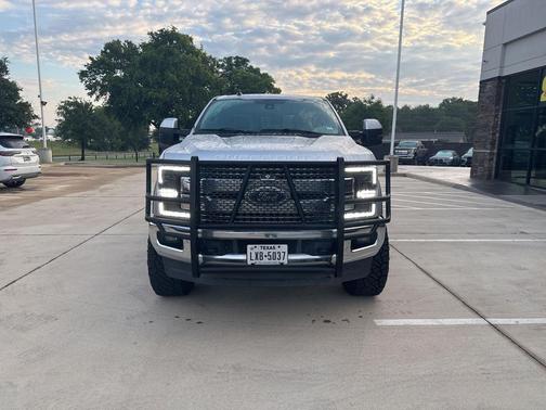 Ingot Silver Metallic 2019 Ford F-250 Lariat