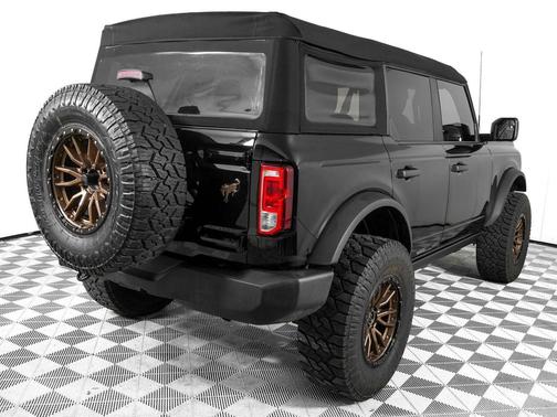 Shadow Black 2024 Ford Bronco Big Bend
