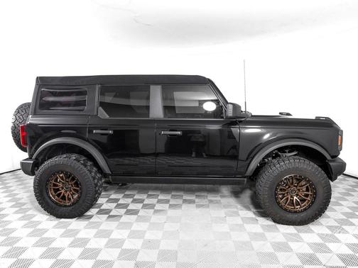 Shadow Black 2024 Ford Bronco Big Bend