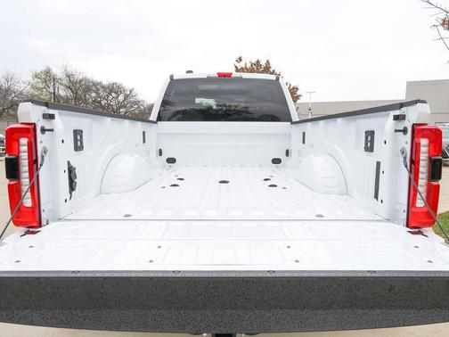 Oxford White 2026 Ford F-450 Lariat