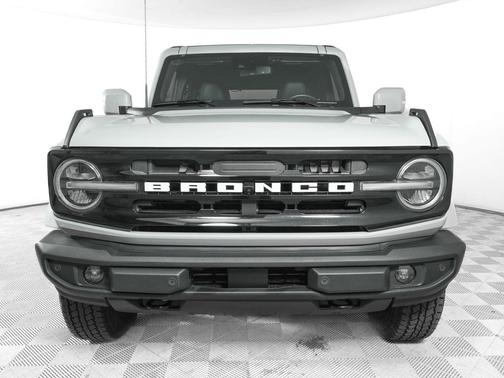 Cactus Gray 2024 Ford Bronco Outer Banks