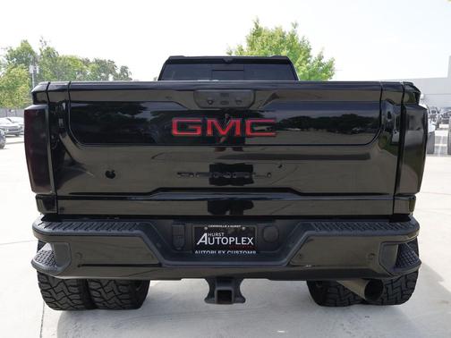Onyx Black 2024 GMC Sierra 3500 Denali