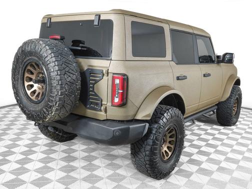 Shadow Black 2022 Ford Bronco Wildtrak