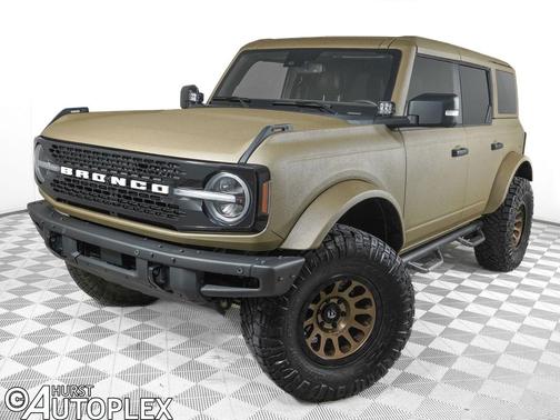 Shadow Black 2022 Ford Bronco Wildtrak