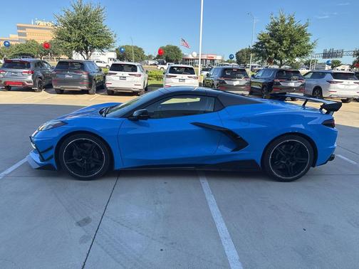 Rapid Blue 2022 Chevrolet Corvette Stingray w/3LT