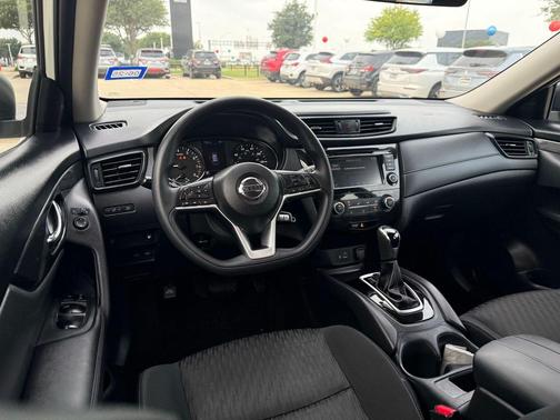 Glacier White 2018 Nissan Rogue S