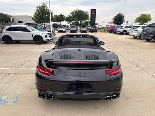 2018 Porsche 911 Turbo