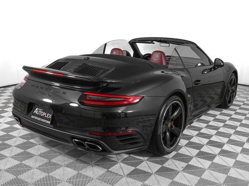 Jet Black Metallic 2018 Porsche 911 Turbo