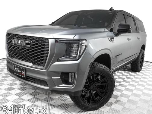 Sterling Metallic 2024 GMC Yukon XL Denali
