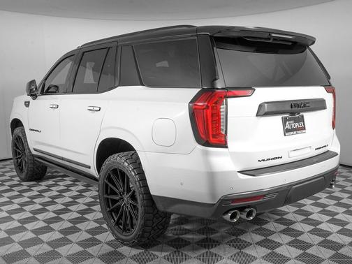 White Frost Tricoat 2023 GMC Yukon Denali Ultimate