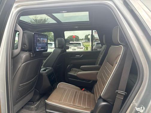 Sterling Metallic 2025 GMC Yukon Denali Ultimate