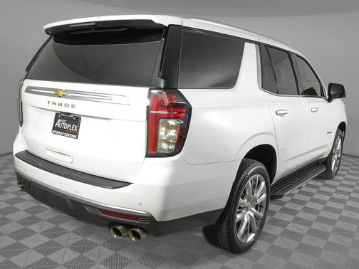 Iridescent Pearl Tricoat 2021 Chevrolet Tahoe 4WD High Country