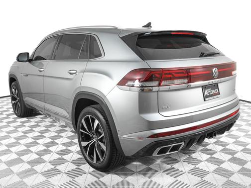 Silver Mist Metallic 2025 Volkswagen Atlas Cross Sport 2.0T SEL Premium