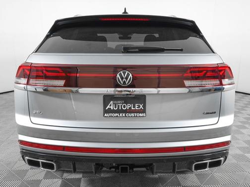 Silver Mist Metallic 2025 Volkswagen Atlas Cross Sport 2.0T SEL Premium