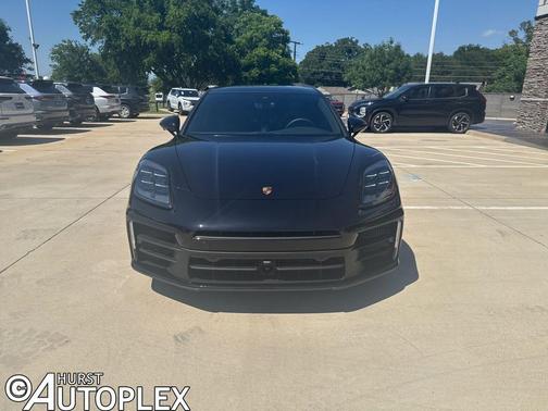 Jet Black Metallic 2026 Porsche Panamera 4