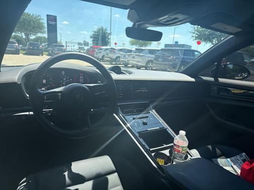 Jet Black Metallic 2026 Porsche Panamera 4