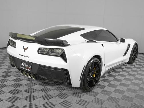 Arctic White 2018 Chevrolet Corvette Z06